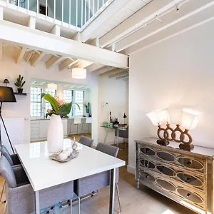 Old Town Triplex Appartement Anvers